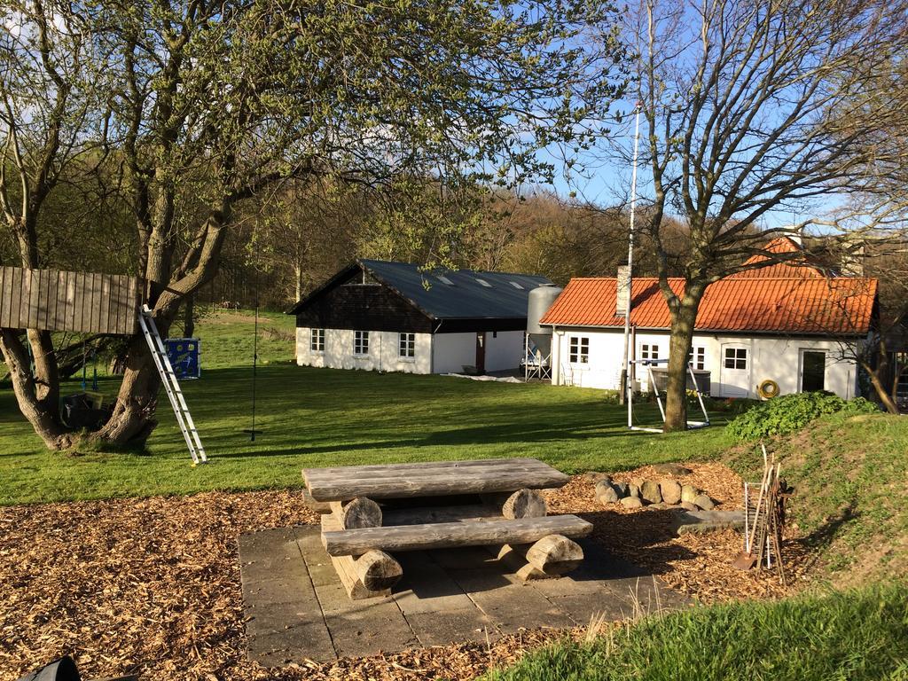 Lindegaardapartment - Woods And Sea Hejls エクステリア 写真